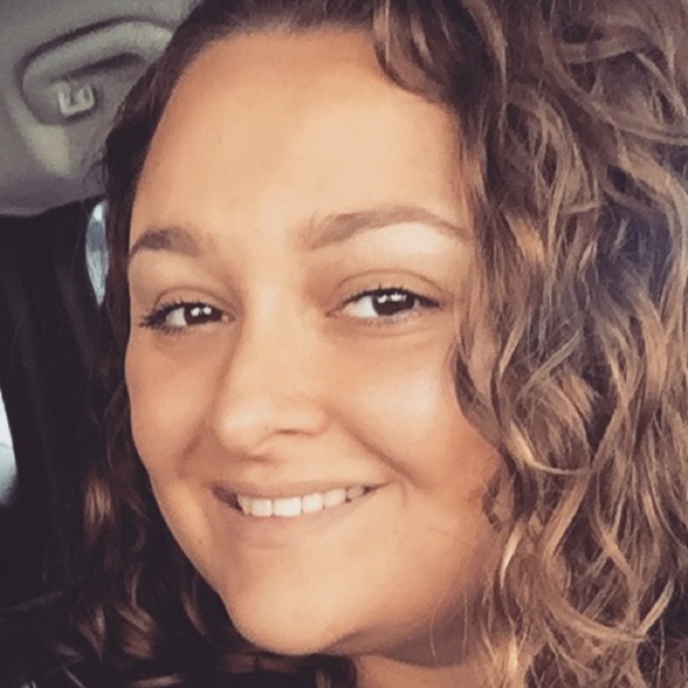 Meet your Posher, Devyn